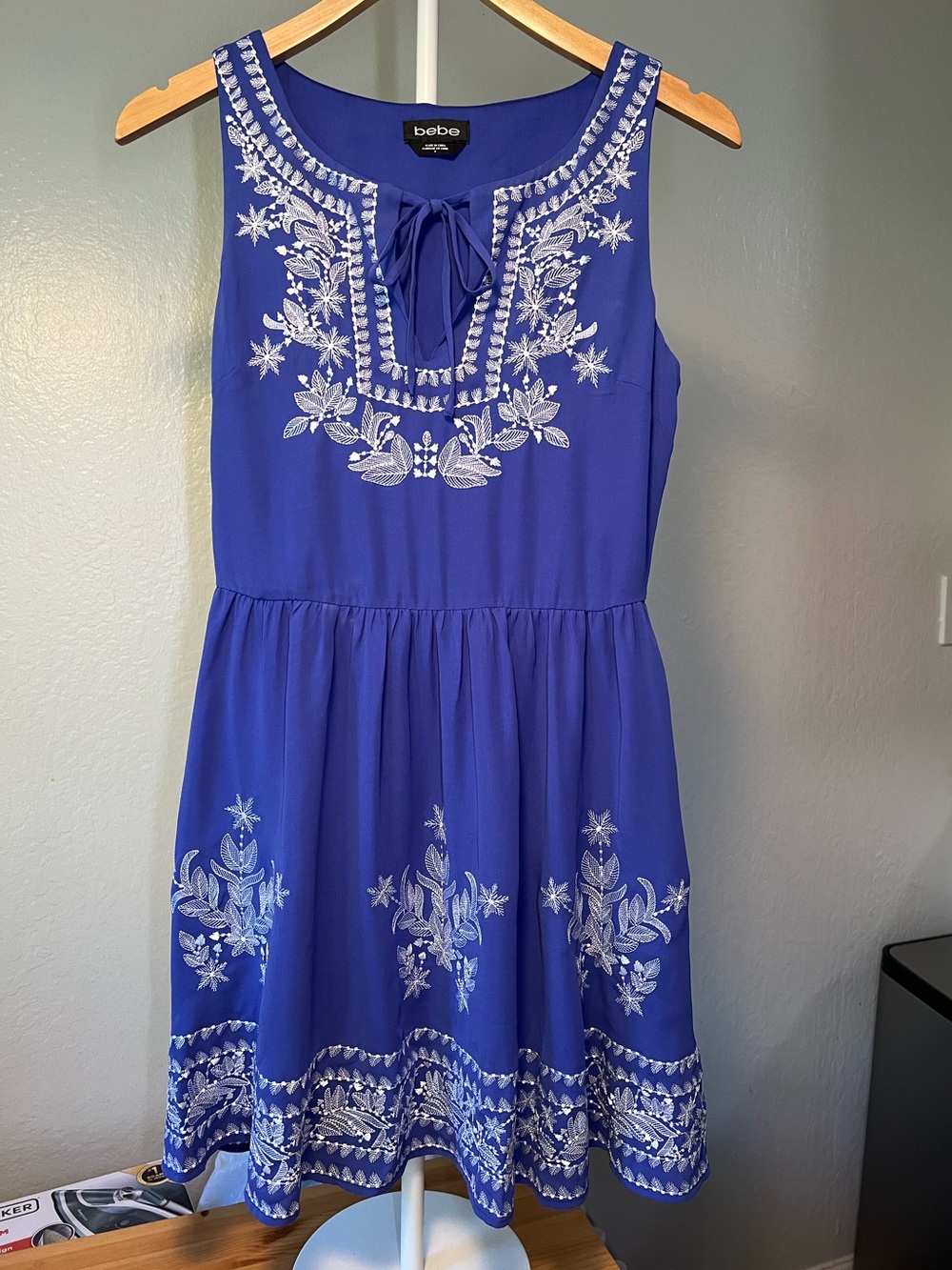 BEBE Embroidered dress